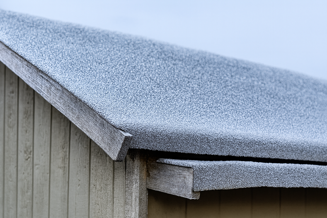 Shed Roof Waterproof Paint for Winter
