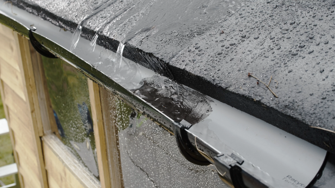 LeakFix: The Best Spray Sealant for Gutter Leaks in the Rainy UK Season