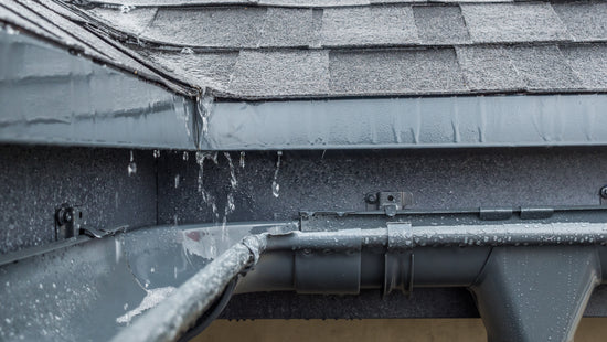 How to instantly seal a leaking roof